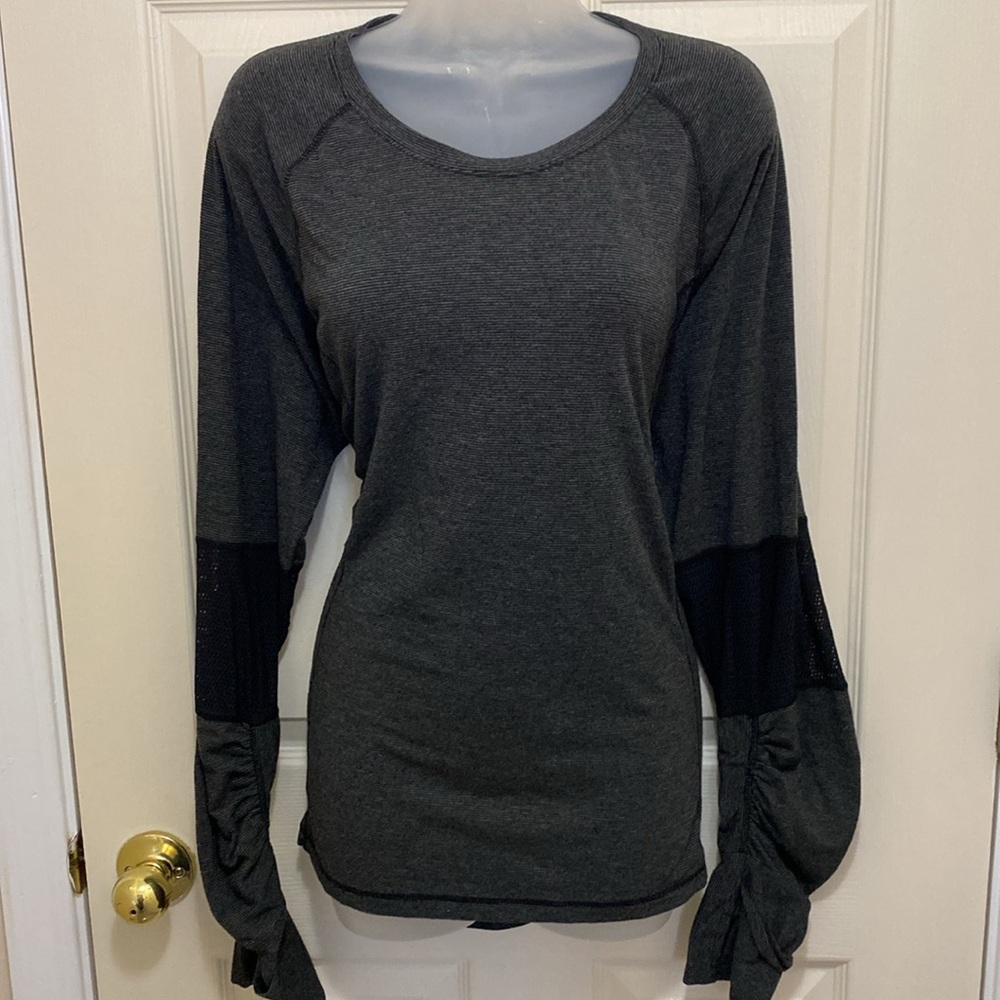 Gray Fitted T-Shirt Sweatshirt